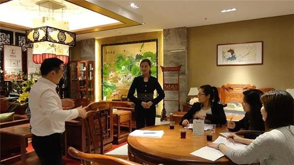 如何打造一位百万优秀的导购?